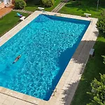 Paradise Solo Familias Διαμέρισμα *