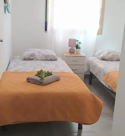 Paradise Solo Familias ガンディア