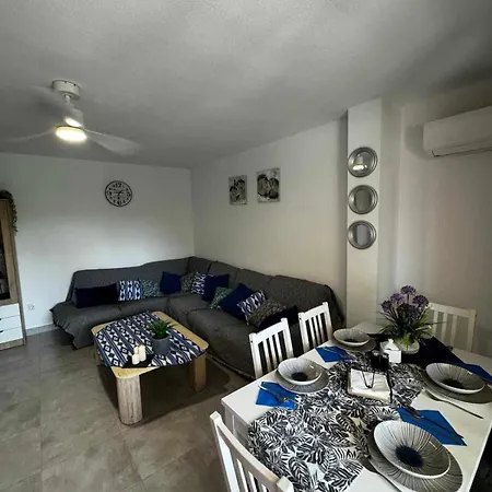 Paradise Solo Familias Apartment *