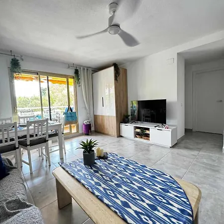 Paradise Solo Familias *