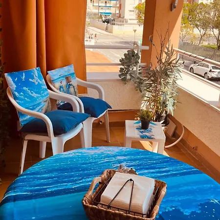 Paradise Solo Familias アパート ガンディア