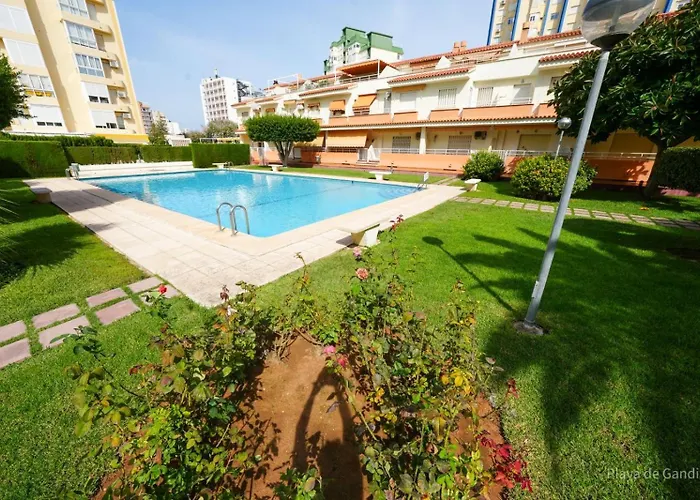 Paradise Solo Familias *